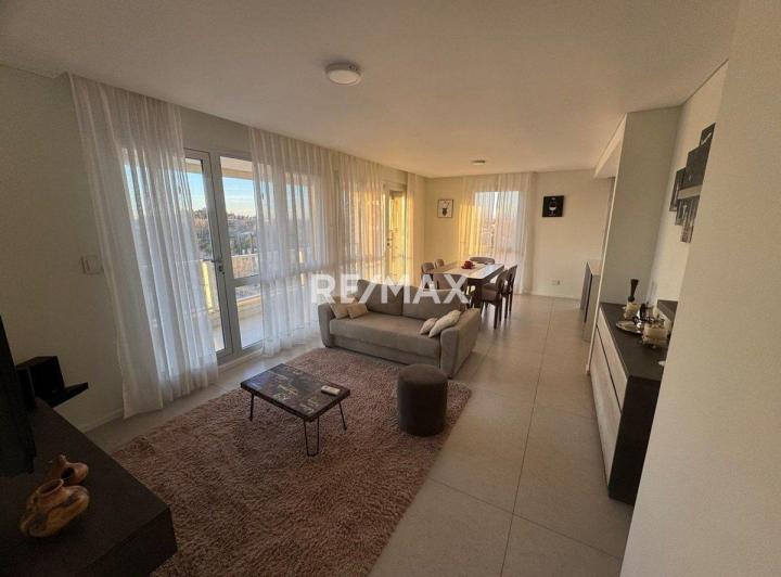 Departamento · 100m² · 4 Ambientes · 1 Cochera