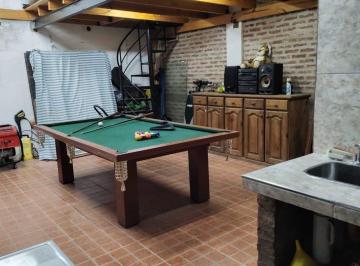 Casa · 180m² · 6 Ambientes · 2 Cocheras · Venta Casa 6amb Quincho Parque Pileta Bernal Oeste