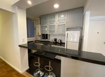 Departamento · 66m² · 3 Ambientes · Venta Depto 3 Amb Reciclado C/balcon en Pza Colon