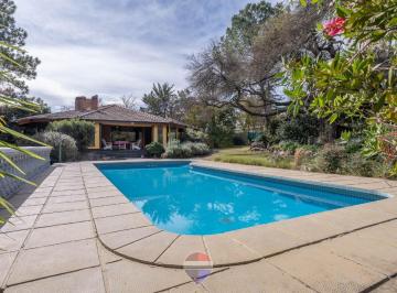 Casa · 300m² · 6 Ambientes · 3 Cocheras · Venta Casa + Chalet en Calamuchita Lote 5700 m²