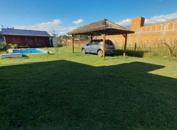 Quinta vacacional · 63m² · 2 Dormitorios · 1 Cochera · Cabaña 2 Dorm C/quincho y Piscina - San Miguel Monte