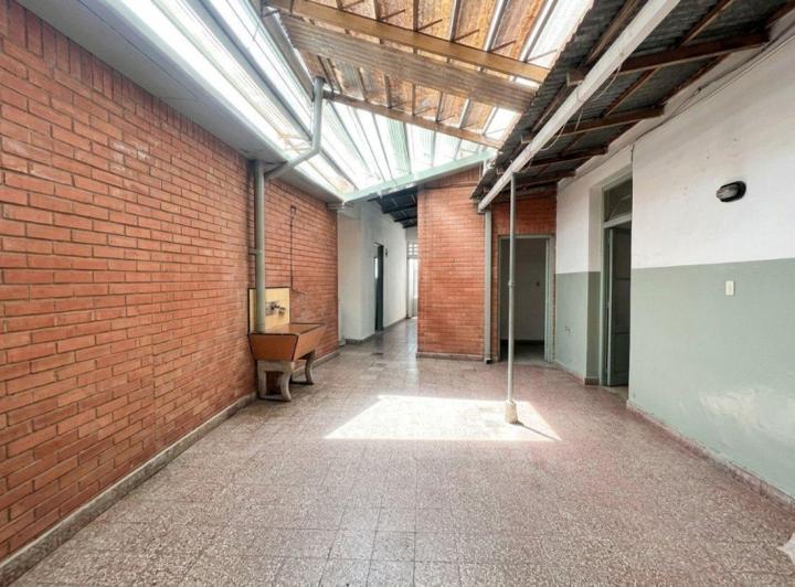 Casa · 182m² · 5 Ambientes · 1 Cochera
