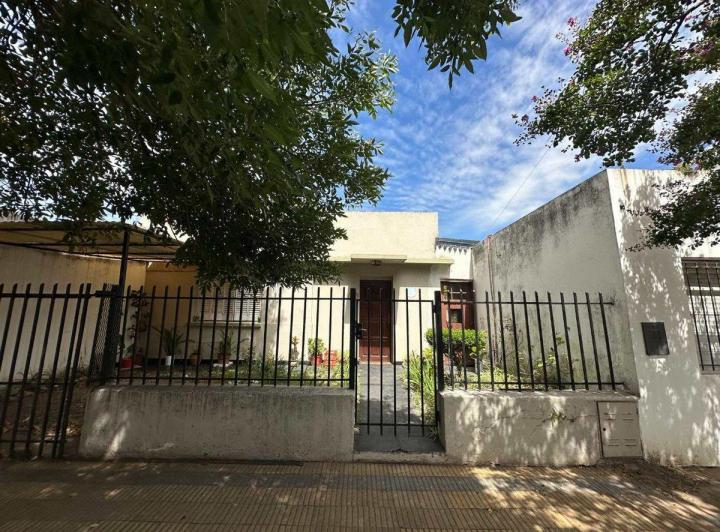 Casa · 168m² · 7 Ambientes · 1 Cochera