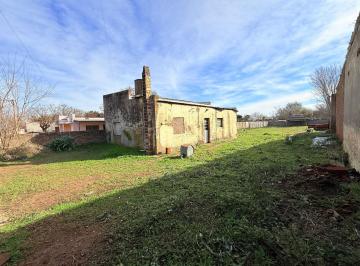Casa · 80m² · 4 Ambientes · Se Vende Casa a Reciclar en San Eduardo