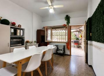 Casa · 81m² · 5 Ambientes · Venta de Casa y Depto de 2 Dorm. en Belgrano
