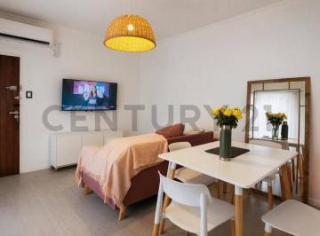 PH · 42m² · 1 Ambiente · PH de 1 Dormitorio Refaccionado a Nuevo con Patio en Venta en La Plata