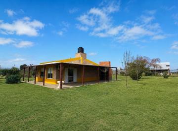 Casa · 67m² · 3 Ambientes · 1 Cochera · Casa en Zona Sur