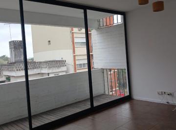 Departamento · 40m² · 2 Ambientes · Departamento C/cochera, Edif. C/pileta en Excelente Ubicacion