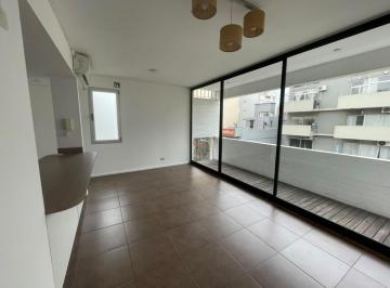 Departamento · 40m² · 2 Ambientes · Departamento C/cochera, Edif. C/pileta en Excelente Ubicacion