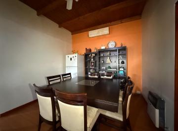 PH · 67m² · 4 Ambientes · Venta PH de 2 Dorm. Barrio Godoy, Rosario