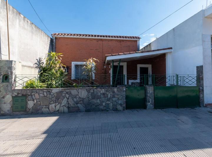 Casa · 115m² · 5 Ambientes · 1 Cochera
