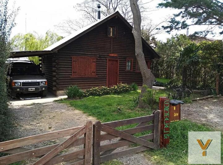Edificio · 250m² · 9 Ambientes · 4 Cocheras