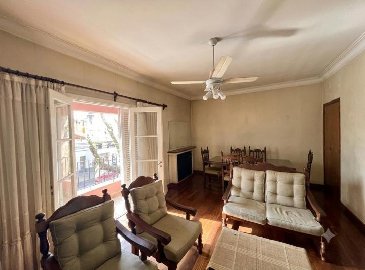 Casa · 140m² · 5 Ambientes