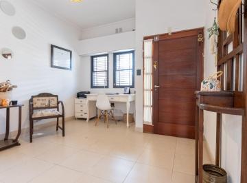 Casa · 234m² · 7 Ambientes · 2 Cocheras · Casa de Categoría Barrio Fomento 9 de Julio