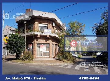 Casa · 270m² · 4 Ambientes · 1 Cochera · Casa en Esquina en 2 Plantas con Galpón Chico Local