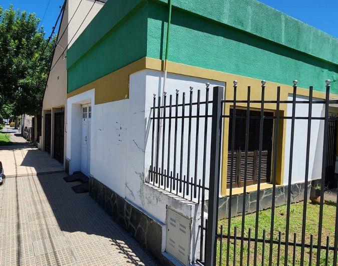 Casa · 110m² · 4 Ambientes · 1 Cochera