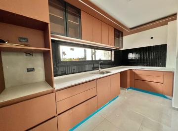 PH · 160m² · 3 Dormitorios · 2 Cocheras · Exclusivo Duplex en Venta en Solares de Manantiales de 3 Dorm, Cava y Pileta, Frente a Espacio Verde