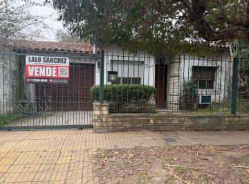 Casa de 5 ambientes, San Isidro · Casa Sobre Lote de 283 m² a Remodelar, Próxima a Av Fleming – Martínez