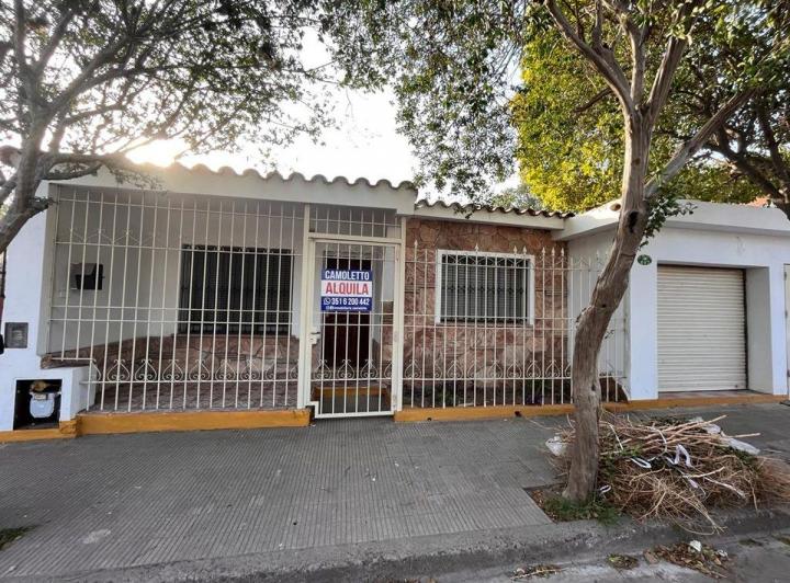 Casa · 180m² · 3 Ambientes · 1 Cochera