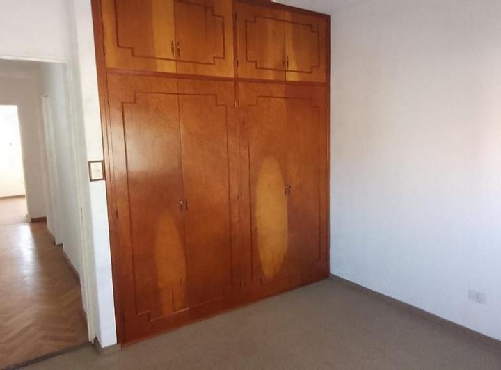 Departamento · 91m² · 6 Ambientes · 1 Cochera