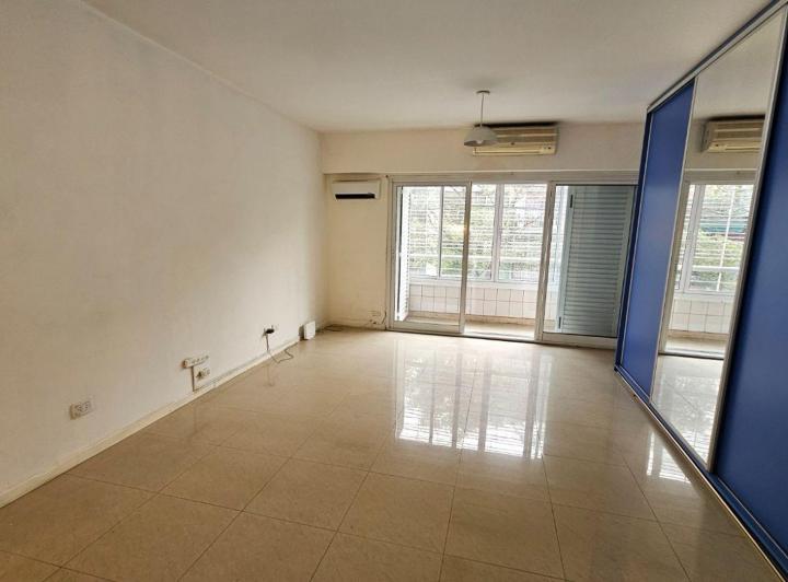 Venta Monoambiente Al Frente Balcon con Cochera