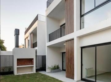 Departamento · 85m² · 5 Ambientes · 1 Cochera · Alquiler - Departamento 2Dorm. 2 Baños C/ Cochera - Barrio Jardin