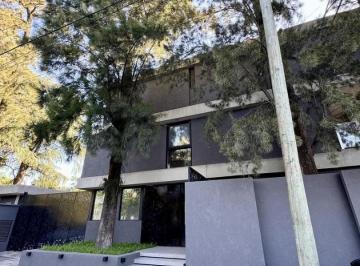 Departamento · 84m² · 3 Ambientes · 1 Cochera · Departamento. Canning