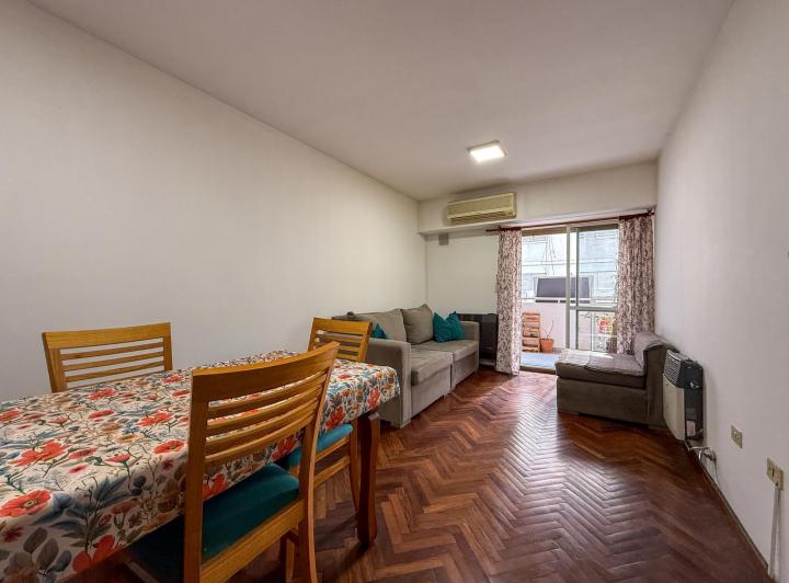 Departamento · 74m² · 5 Ambientes · 1 Cochera