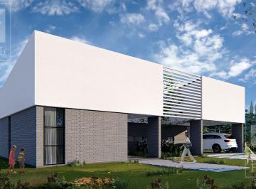 Casa · 172m² · 5 Ambientes · 2 Cocheras · Casa Venta Los Canales, Plottier, 3 Dorm., 2 Baños, Jardín, Altillo y Cochera 2 Autos