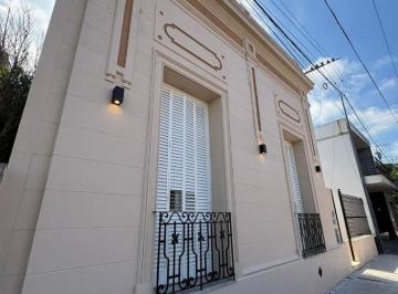 Casa · 247m² · 11 Ambientes · Alquiler de Propiedad Para Uso Comercial