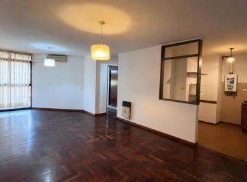 Departamento · 63m² · 3 Ambientes · Excelente Ubicación - 2 Dorm - Terraza - Simon Bolivar 300
