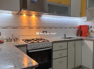 Casa · 67m² · 4 Ambientes · Casa a La Venta! 2 Dorm.