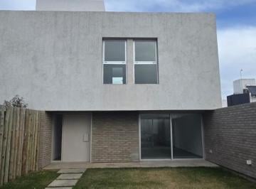 Casa · 120m² · 3 Ambientes · 2 Cocheras · Hermoso Dúplex en Manantiales 2