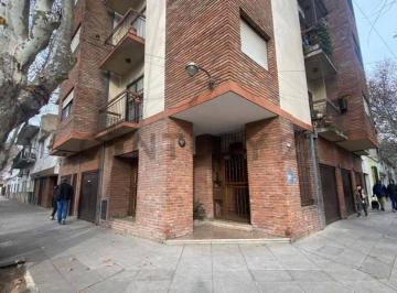 Departamento · 68m² · 4 Ambientes · Venta Departamento 4 Ambientes con Dependencia/escritorio - Caseros, Tres de Febrero.