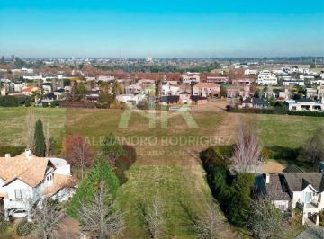Terreno · 1045m² · Excelente Terreno Sobre Av con Fondo Verde en La Concepcion