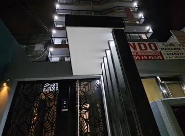 Garage , Rosario · Cochera Toda de Hormigón en Alquiler
