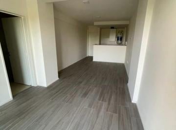 Departamento · 35m² · 2 Ambientes · Departamento de 2 Ambientes con Balcón Al Frente - Exelente Ubicación Barrio Sur