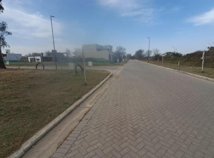 Terreno · 270m²