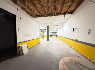 Terreno · 239m² · 1 Cochera · Local en Venta en La Plata