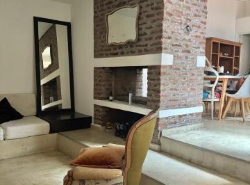 Casa · 142m² · 3 Ambientes · 1 Cochera · Casa en Venta Palermo