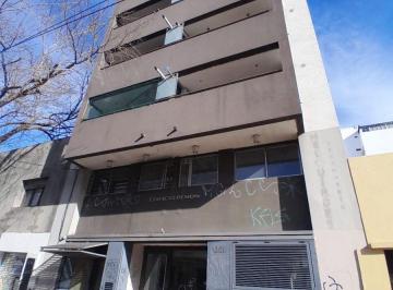 Departamento de 2 ambientes, La Plata · 8 y 60, Semipiso Excelente con Balcón