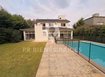 Casa · 266m² · 6 Ambientes · Casa en Venta en El Lauquen Club de Campo