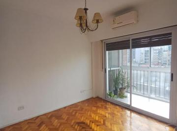 Departamento · 51m² · 3 Ambientes · Venta Departamento Floresta Tres Ambientes Contrafrente Apto Crédito
