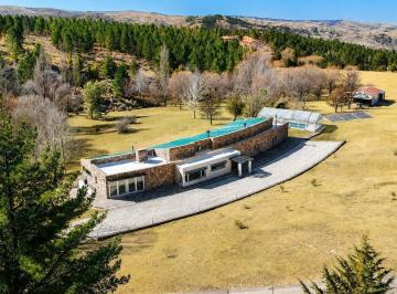 Casa · 577ha · 5 Ambientes · 2 Cocheras · Casa Quinta en Venta, en Los Gigantes