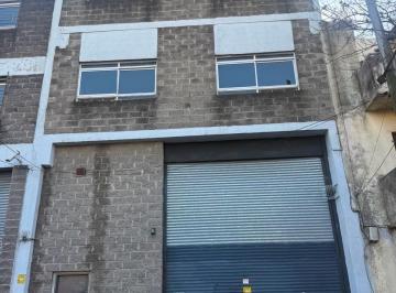 Depósito · 700m² · Depósito en Alquiler 700 m² - Flores