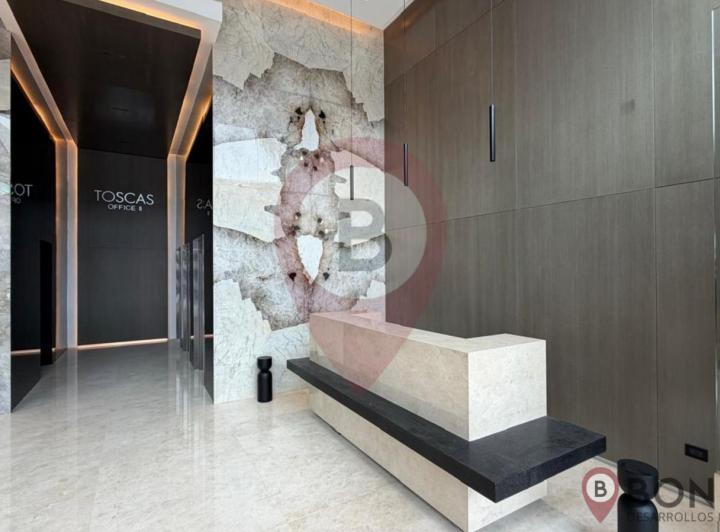Oficina comercial · 83m²