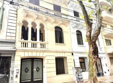Casa · 315m² · 6 Ambientes · 2 Cocheras · Casa Exclusiva Para Alquiler en Palermo!