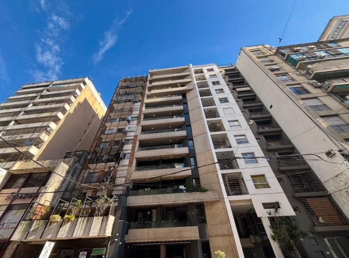 Departamento · 129m² · 6 Ambientes · 1 Cochera