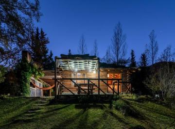 Casa · 110m² · 3 Ambientes · 1 Cochera · Cabaña en Venta en Potrerillos