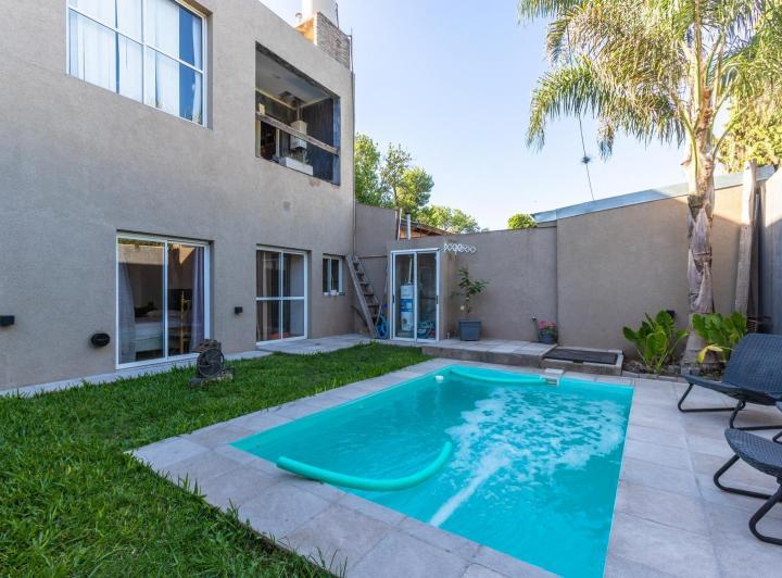 Casa · 174m² · 5 Ambientes · 1 Cochera